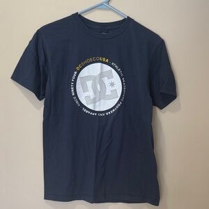 Dc shoes men’s medium t shirt In excellent